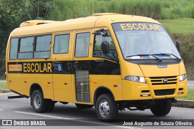 Escolares ATTACK na cidade de Barra do Piraí, Rio de Janeiro, Brasil, por José Augusto de Souza Oliveira. Número da foto: #13010431.