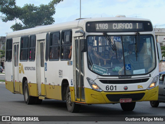 Empresa Metropolitana 601 na cidade de Jaboatão dos Guararapes, Pernambuco, Brasil, por Gustavo Felipe Melo. Número da foto: #13011136.