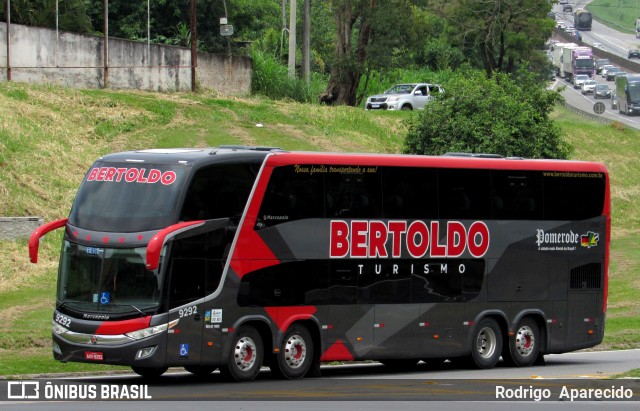 Bertoldo Turismo e Excursões 9292 na cidade de Aparecida, São Paulo, Brasil, por Rodrigo  Aparecido. Número da foto: #13009762.