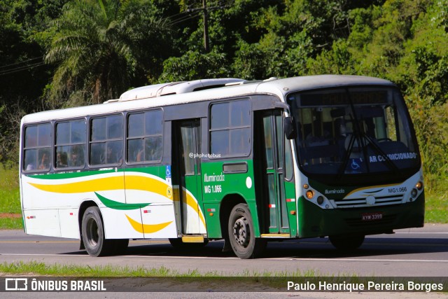 Transporte e Turismo Iluminada MG 1.066 na cidade de Magé, Rio de Janeiro, Brasil, por Paulo Henrique Pereira Borges. Número da foto: #13061878.
