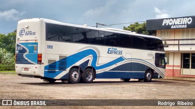 Trans Express 1212 na cidade de Venâncio Aires, Rio Grande do Sul, Brasil, por Rodrigo  Ribeiro. Número da foto: #13062160.