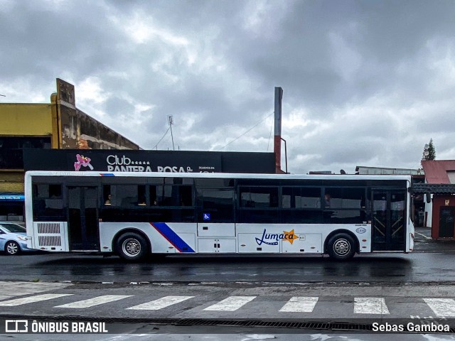 Lumaca C232 na cidade de San José, San José, Costa Rica, por Sebas Gamboa. Número da foto: #13060712.
