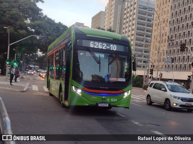TRANSPPASS - Transporte de Passageiros 8 1024 na cidade de São Paulo, São Paulo, Brasil, por Rafael Lopes de Oliveira. Número da foto: #13060116.