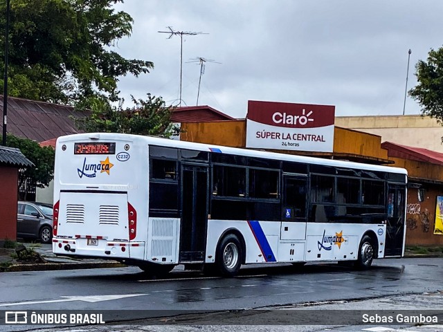 Lumaca C232 na cidade de San José, San José, Costa Rica, por Sebas Gamboa. Número da foto: #13060703.