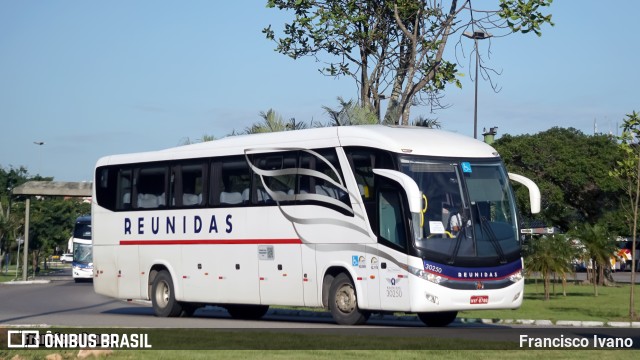 Reunidas Transportes Coletivos 30250 na cidade de Florianópolis, Santa Catarina, Brasil, por Francisco Ivano. Número da foto: #13061926.