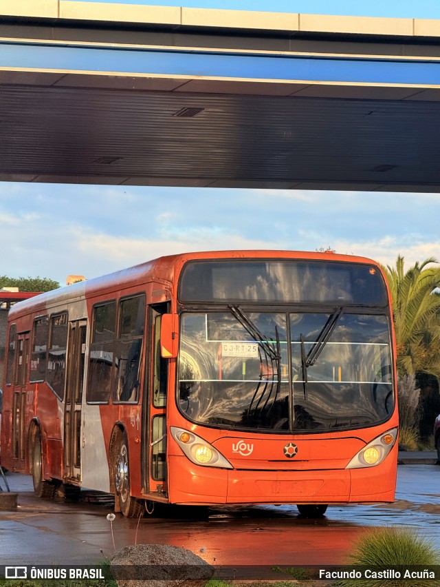 Ônibus Particulares  na cidade de Santo Domingo, San Antonio, Valparaíso, Chile, por Facundo Castillo Acuña. Número da foto: #13059645.