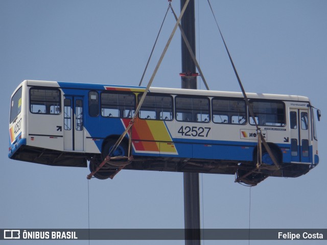 Novix Bus 42527 na cidade de Duque de Caxias, Rio de Janeiro, Brasil, por Felipe Costa. Número da foto: #13062830.