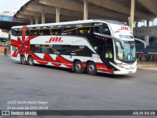 JBL Turismo 9400 na cidade de Porto Alegre, Rio Grande do Sul, Brasil, por JULIO SILVA. Número da foto: #13063267.