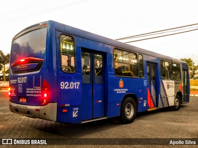 Empresa de Ônibus Pássaro Marron 92.017 na cidade de Cruzeiro, São Paulo, Brasil, por Apollo Silva. Número da foto: #13063950.
