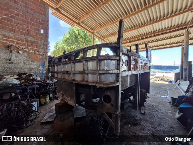 Sucata e Desmanches DESMANCHE na cidade de Parnaíba, Piauí, Brasil, por Otto Danger. Número da foto: #13063084.