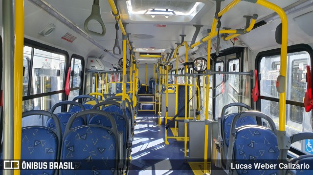 Expresso Azul JL327 na cidade de Curitiba, Paraná, Brasil, por Lucas Weber Calizario. Número da foto: #13068196.