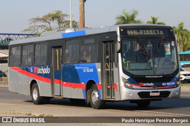 Transportes Machado RJ 162.045 na cidade de Duque de Caxias, Rio de Janeiro, Brasil, por Paulo Henrique Pereira Borges. Número da foto: #13066390.