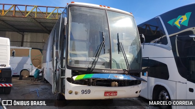 Ônibus Particulares 959 na cidade de Belo Horizonte, Minas Gerais, Brasil, por MARCELO CORREIA. Número da foto: #13068770.