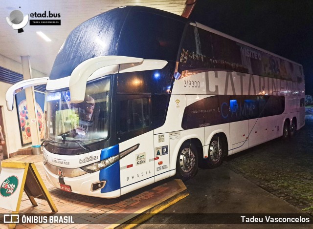 Auto Viação Catarinense 319300 na cidade de Registro, São Paulo, Brasil, por Tadeu Vasconcelos. Número da foto: #13071268.