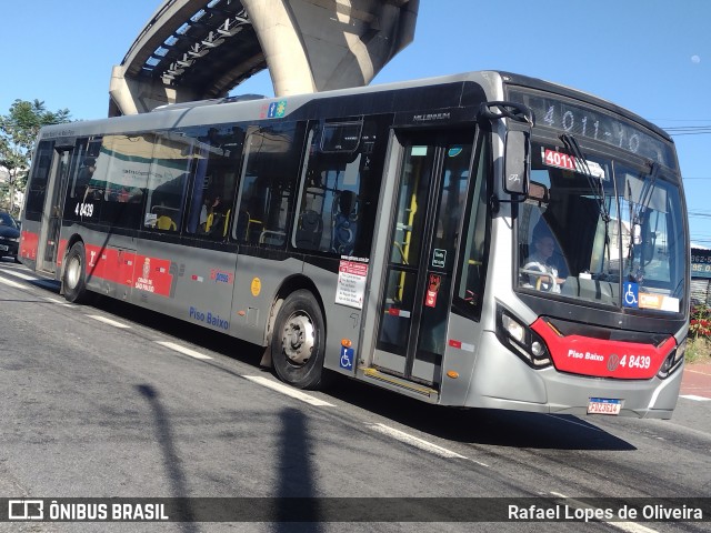 Express Transportes Urbanos Ltda 4 8439 na cidade de São Paulo, São Paulo, Brasil, por Rafael Lopes de Oliveira. Número da foto: #13068592.