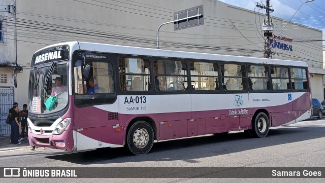 Transportadora Arsenal AA-013 na cidade de Belém, Pará, Brasil, por Samara Goes. Número da foto: #13068816.