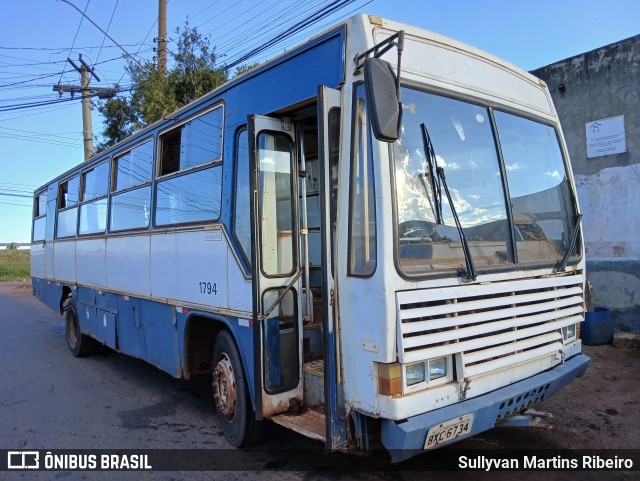 Ônibus Particulares 1794 na cidade de Anápolis, Goiás, Brasil, por Sullyvan Martins Ribeiro. Número da foto: #13073484.