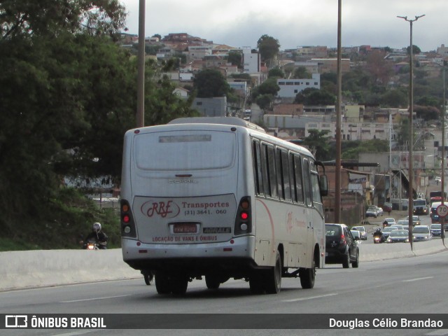 RRE Transportes 1700 na cidade de Belo Horizonte, Minas Gerais, Brasil, por Douglas Célio Brandao. Número da foto: #13071690.