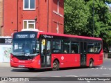 First Bus DLE30297 na cidade de Richmond, Greater London, Inglaterra, por Fábio Takahashi Tanniguchi. Número da foto: #13072607.