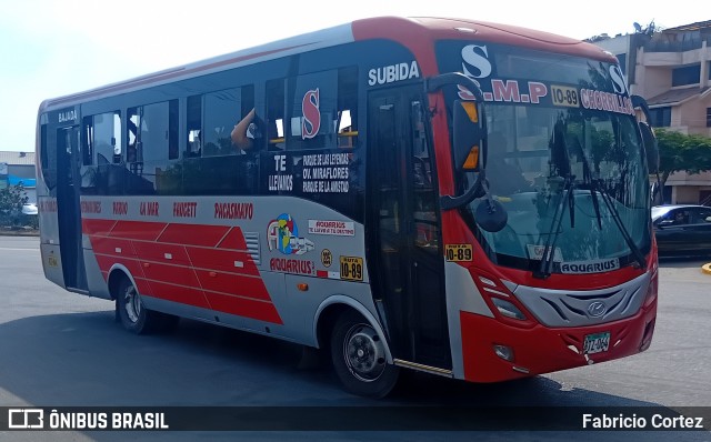E.T. Aquarius S.A. 225 na cidade de Santiago de Surco, Lima, Lima Metropolitana, Peru, por Fabricio Cortez. Número da foto: #13074420.