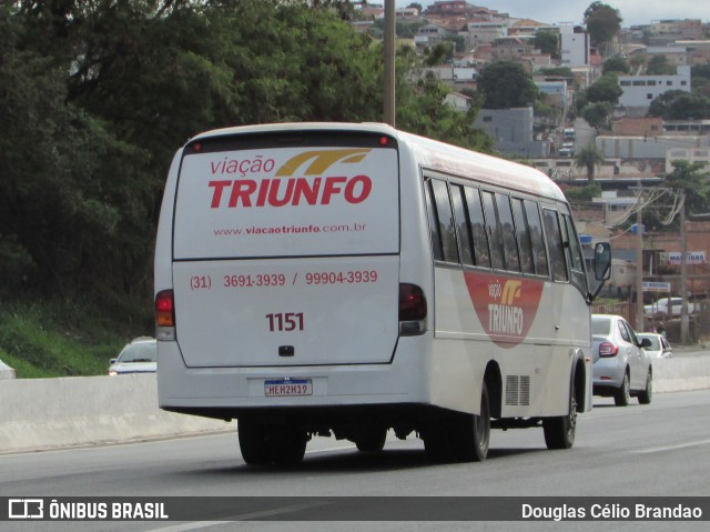 Viação Triunfo 1151 na cidade de Belo Horizonte, Minas Gerais, Brasil, por Douglas Célio Brandao. Número da foto: #13076111.