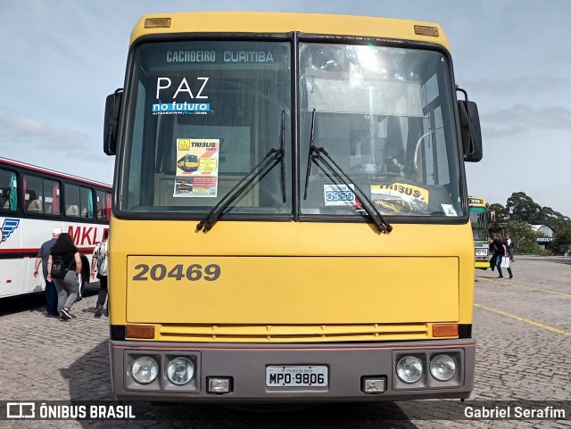 Ônibus Particulares 20469 na cidade de Curitiba, Paraná, Brasil, por Gabriel Serafim. Número da foto: #13076806.