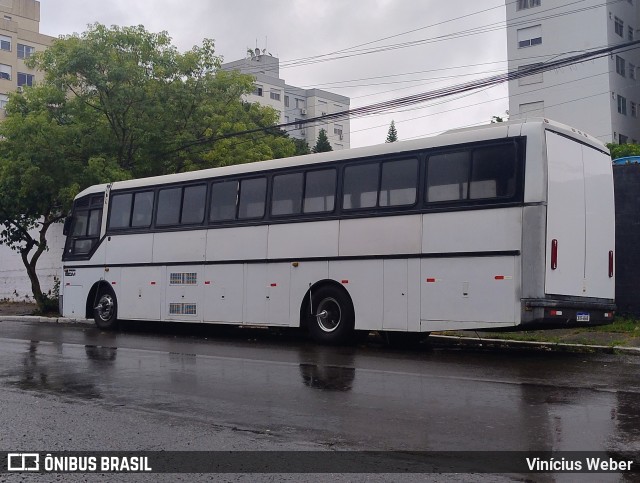 Ônibus Particulares 4668 na cidade de Novo Hamburgo, Rio Grande do Sul, Brasil, por Vinícius Weber. Número da foto: #13074423.