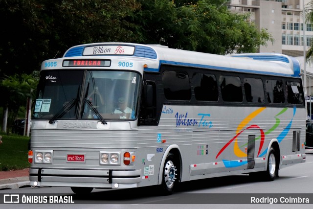 Wilson Tur 9005 na cidade de Barueri, São Paulo, Brasil, por Rodrigo Coimbra. Número da foto: #13076267.