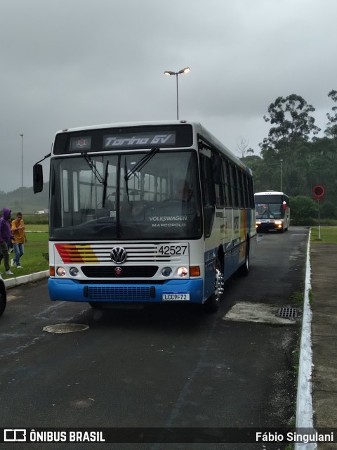 Novix Bus 42527 na cidade de Juiz de Fora, Minas Gerais, Brasil, por Fábio Singulani. Número da foto: #13075773.