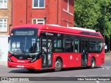First Bus BE37053 na cidade de Richmond, Greater London, Inglaterra, por Fábio Takahashi Tanniguchi. Número da foto: #13076076.