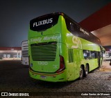 FlixBus Transporte e Tecnologia do Brasil 1300 na cidade de Pariquera-Açu, São Paulo, Brasil, por Andre Santos de Moraes. Número da foto: #13074529.