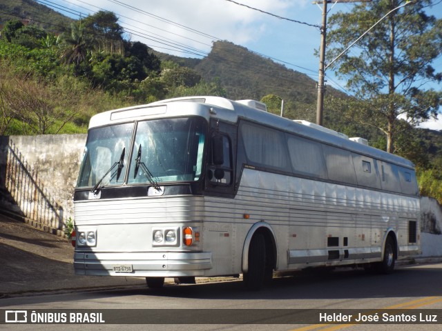 Motorhomes 6756 na cidade de Ouro Preto, Minas Gerais, Brasil, por Helder José Santos Luz. Número da foto: #13079078.