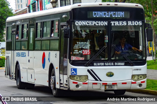 Cenbus 40 na cidade de San José, San José, Costa Rica, por Andrés Martínez Rodríguez. Número da foto: #13077334.