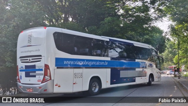 Auto Viação Bragança 18038 na cidade de São Paulo, São Paulo, Brasil, por Fábio Paixão. Número da foto: #13080705.