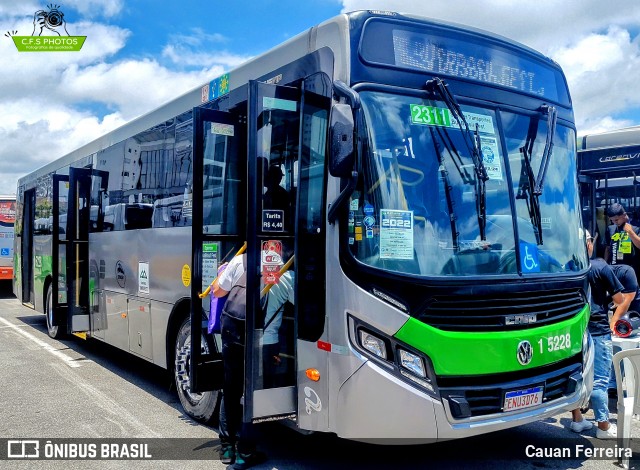 Cooperativa Fênix > Spencer Transporte 1 5228 na cidade de Barueri, São Paulo, Brasil, por Cauan Ferreira. Número da foto: #13079292.