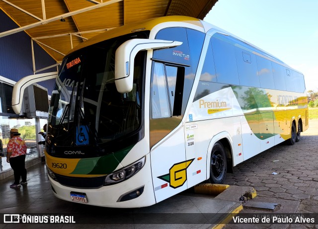 Empresa Gontijo de Transportes 19620 na cidade de Luz, Minas Gerais, Brasil, por Vicente de Paulo Alves. Número da foto: #13080716.