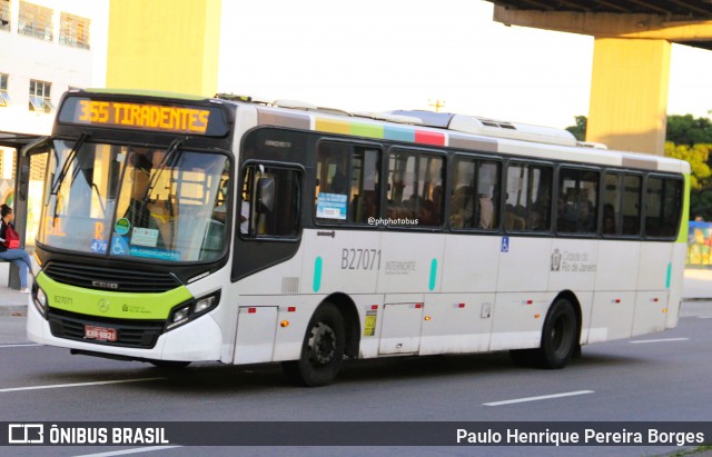 Caprichosa Auto Ônibus B27071 na cidade de Rio de Janeiro, Rio de Janeiro, Brasil, por Paulo Henrique Pereira Borges. Número da foto: #13079100.