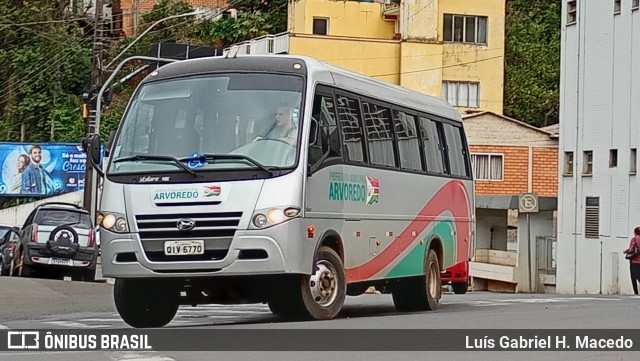 Prefeitura Municipal de Arvoredo QIV6770 na cidade de Seara, Santa Catarina, Brasil, por Luís Gabriel H. Macedo. Número da foto: #13077559.