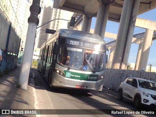 Via Sudeste Transportes S.A. 5 2777 na cidade de São Paulo, São Paulo, Brasil, por Rafael Lopes de Oliveira. Número da foto: #13079187.