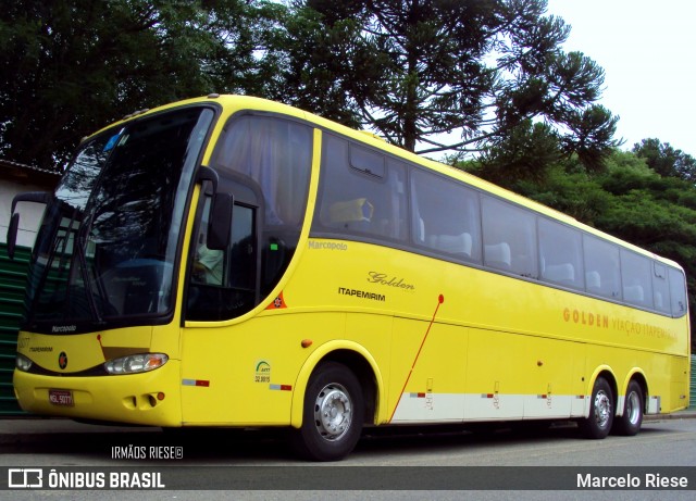 Viação Itapemirim 5077 na cidade de Curitiba, Paraná, Brasil, por Marcelo Riese. Número da foto: #13080307.