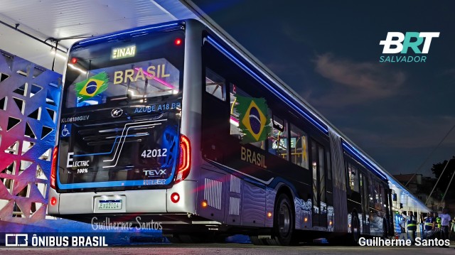 BRT Salvador 42012 na cidade de Salvador, Bahia, Brasil, por Guilherme Santos. Número da foto: #13077955.