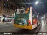 Viação Nossa Senhora de Lourdes B58002 na cidade de Rio de Janeiro, Rio de Janeiro, Brasil, por Jonathan Santoss. Número da foto: #13080252.