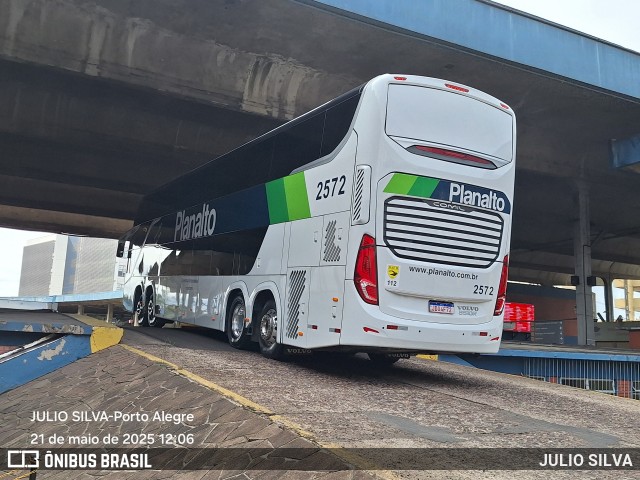 Planalto Transportes 2572 na cidade de Porto Alegre, Rio Grande do Sul, Brasil, por JULIO SILVA. Número da foto: #13081146.