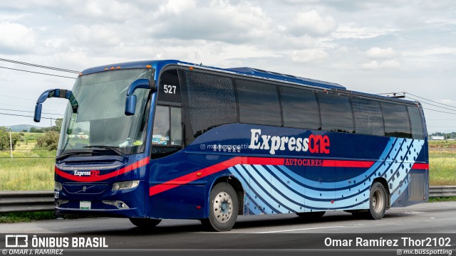 Express One Autocares 527 na cidade de Huehuetoca, Estado de México, México, por Omar Ramírez Thor2102. Número da foto: #13083356.