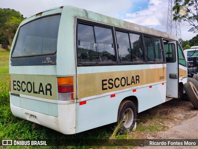 Sucata e Desmanches 6009 na cidade de São José dos Pinhais, Paraná, Brasil, por Ricardo Fontes Moro. Número da foto: #13083648.