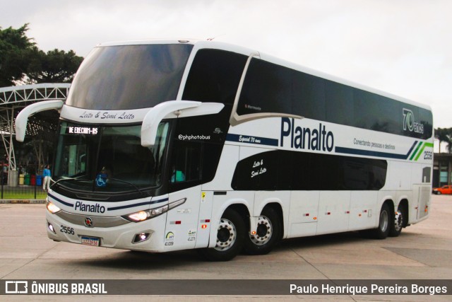 Planalto Transportes 2556 na cidade de Curitiba, Paraná, Brasil, por Paulo Henrique Pereira Borges. Número da foto: #13082626.