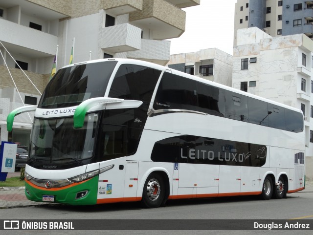 Ônibus Particulares 2054 na cidade de Aracaju, Sergipe, Brasil, por Douglas Andrez. Número da foto: #13082332.