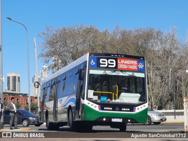 Cusa 4644 na cidade de Ciudad Autónoma de Buenos Aires, Argentina, por Agustin SanCristobal1712. Número da foto: #13082042.