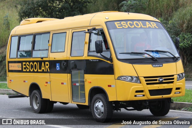 Escolares ATTACK na cidade de Barra do Piraí, Rio de Janeiro, Brasil, por José Augusto de Souza Oliveira. Número da foto: #13082202.
