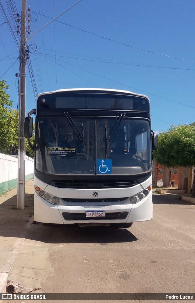 Locar Empreendimentos ESCOLAR na cidade de Picos, Piauí, Brasil, por Pedro Lucas. Número da foto: #13083842.
